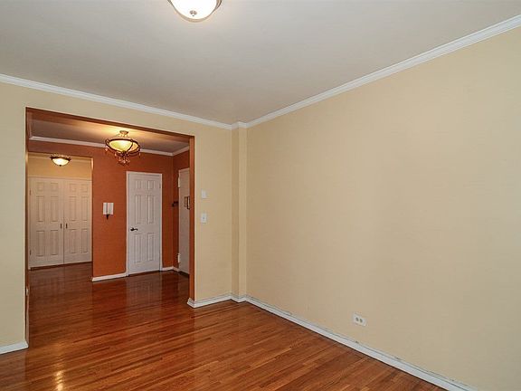 3rd image of 3701 Henry Hudson Pkwy APT 6H