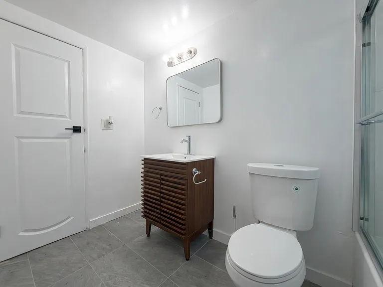9132 Crenshaw Blvd #9132.5 — Photo 9