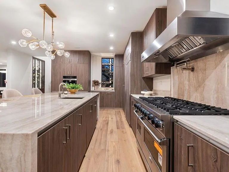 5610 Bellevue Ave — Photo 9
