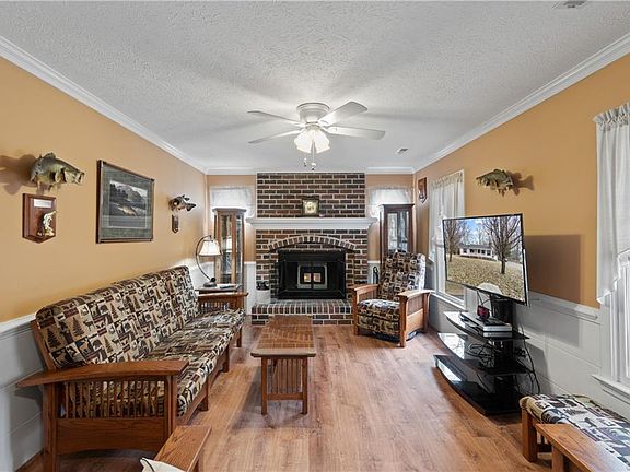 4th image of 5930 Trina Ct