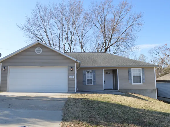 1016 S East St, Rogers, AR 72756