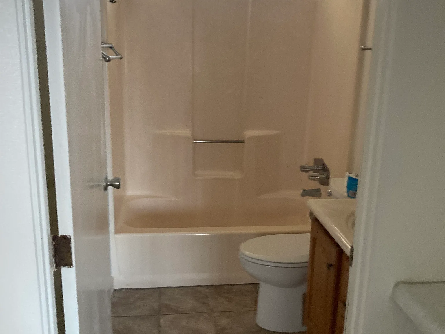 2 bed, 900 sqft, $2,250 — Photo 4