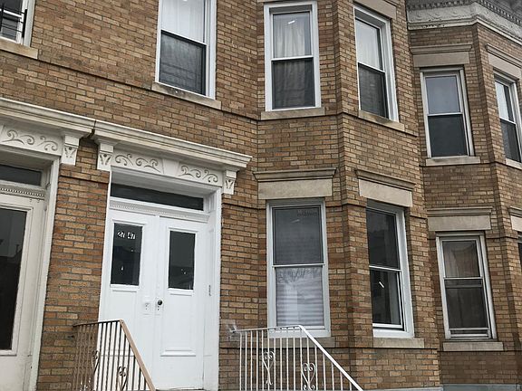 2nd image of 2747 27th St