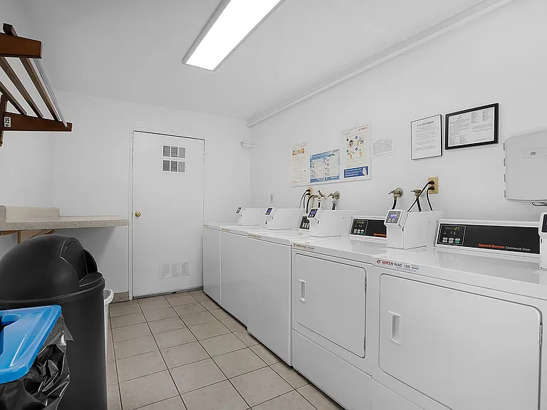 Point Loma Bay Apartments | Coastal Living Near the Beach — Photo 32