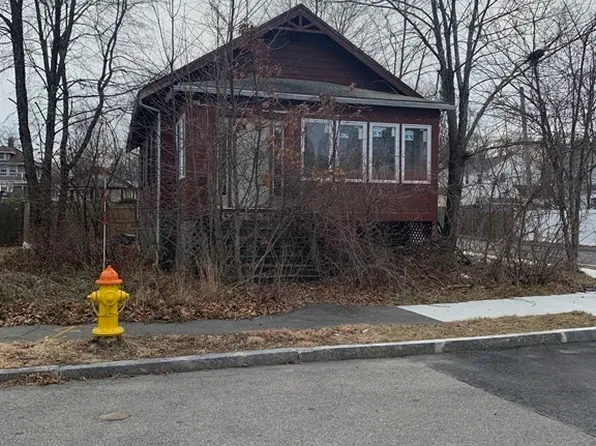 18 Douse Rd, Quincy, MA 02170
