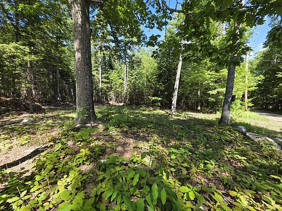 4th image of 458 Point Road
