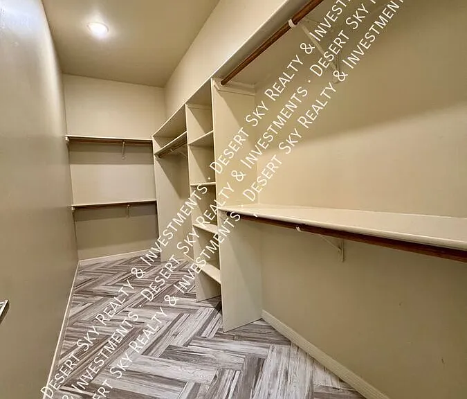 1911 Pella Ct — Photo 18