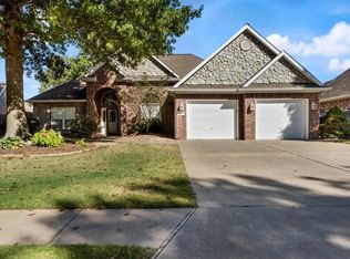 4617 W Knoll View Way, Rogers, AR 72758