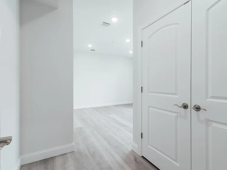 144 Bergen Ave #2A — Photo 27