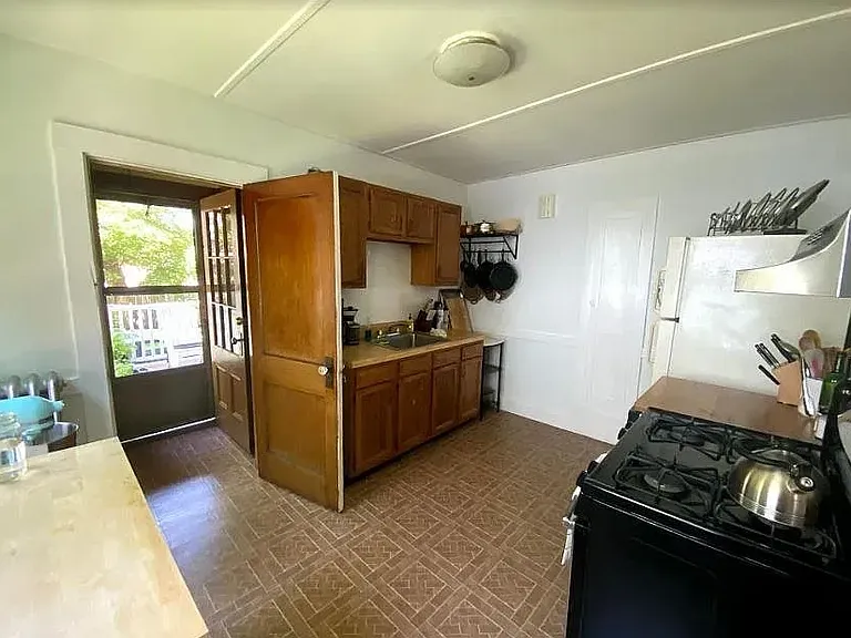 33 Brington Rd #1B — Photo 6
