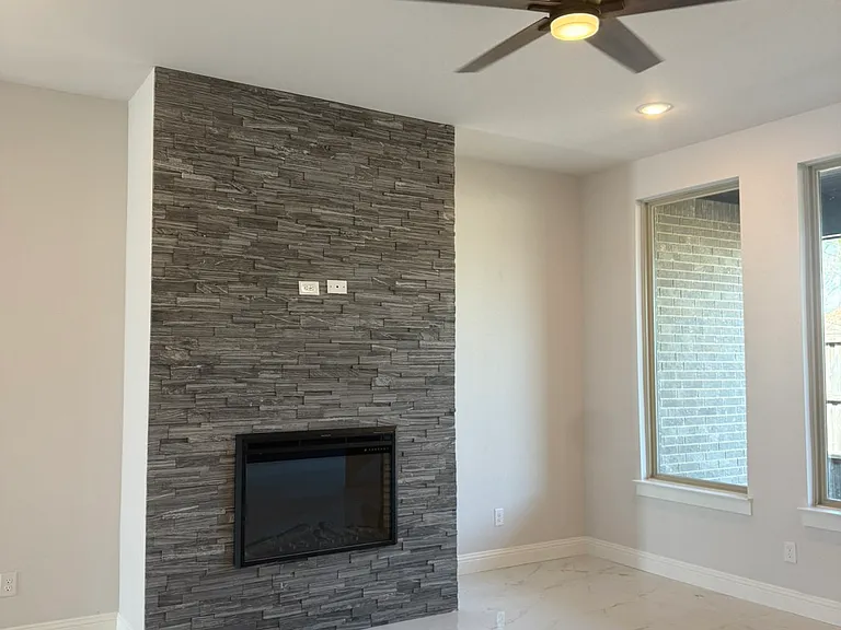 1832 Noble Ct — Photo 4