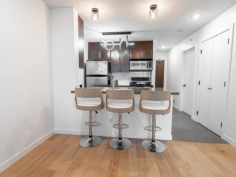 688 Abbott St #1003 — Photo 8