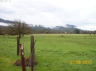 3961 Glenbrook Loop Rd, Riddle, OR 97469