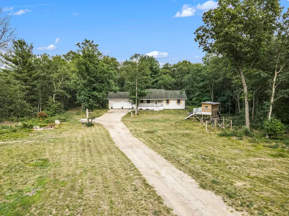 6808 Evanston Ave, Muskegon, MI 49442