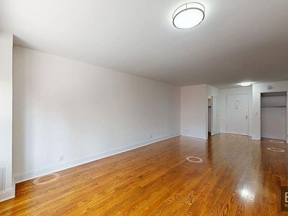 2nd image of 168 W 94th St #8A