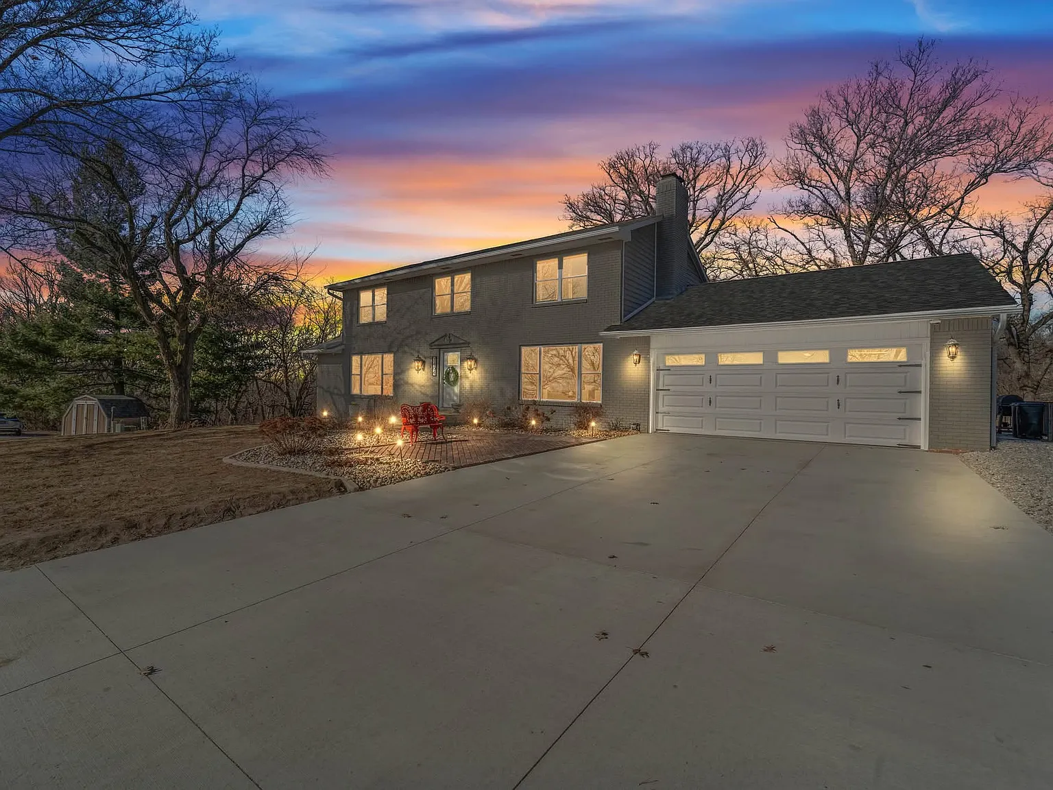 5 bed, 2568 sqft, $3,750 — Photo 2