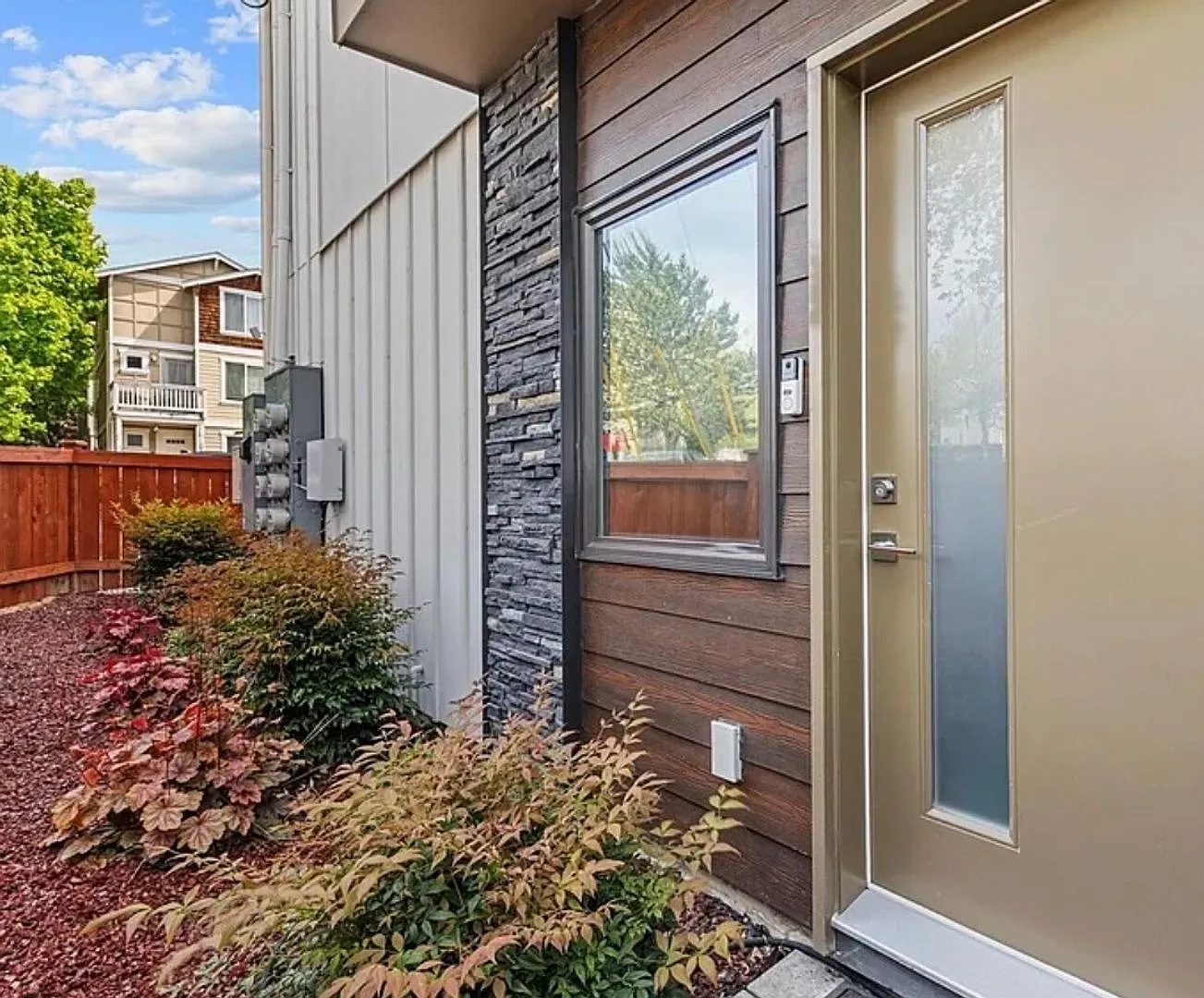 Greenwood Townhome — Photo 4