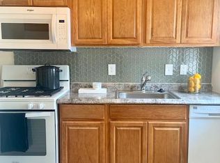 24328 Scotia Rd, Oak Park, MI 48237