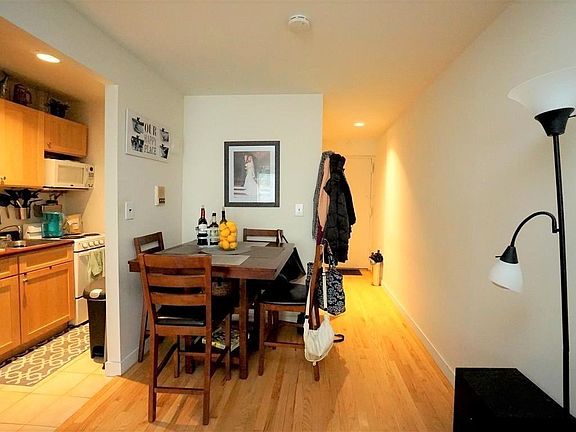 3rd image of 312 E 85th St #4BB