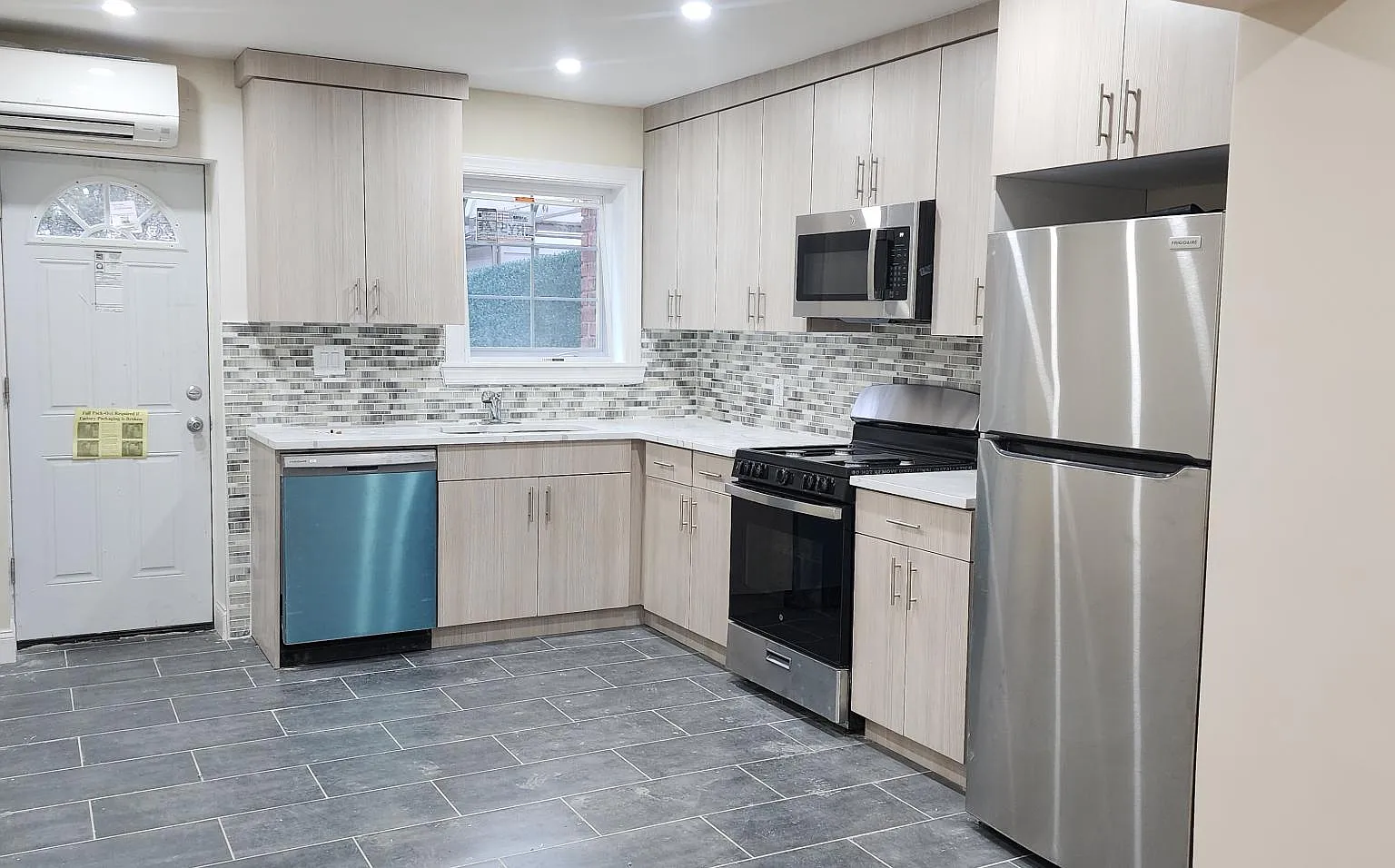 70th Ave, Kew Gardens Hills — Photo 4