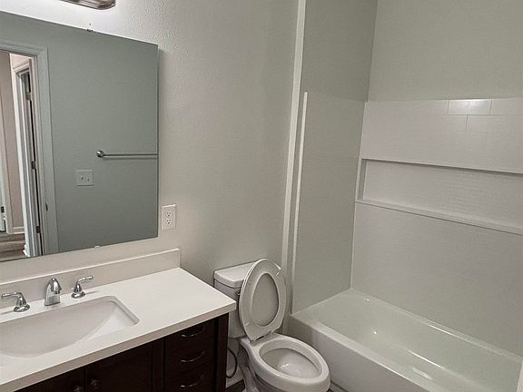 5th image of 2332 Quazar Cir