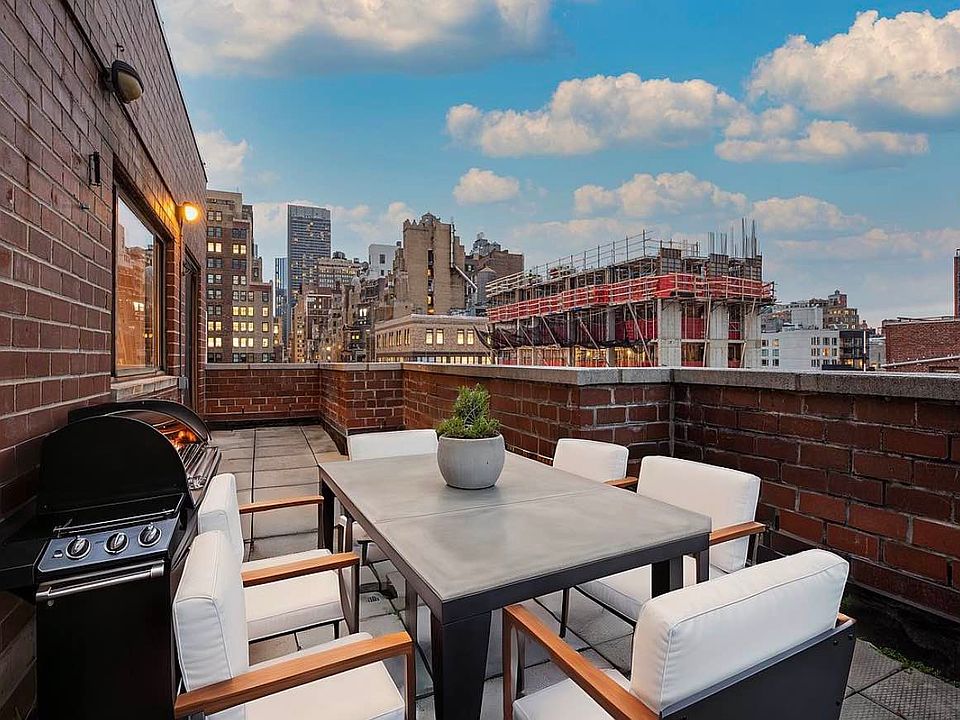 1st image of 309 W 30th St APT 10B