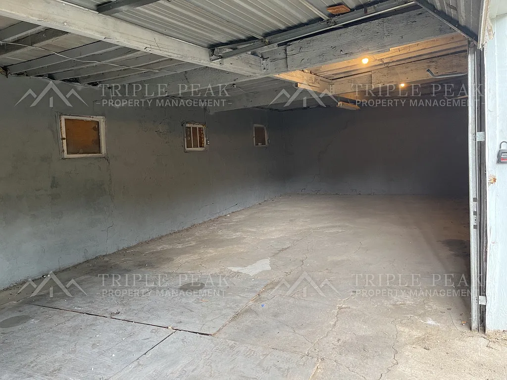 34 8th St, Upland, PA - LPP - Garage — Photo 4