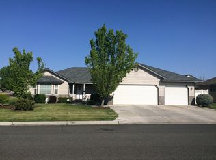 201 S 94th Ave, Yakima, WA