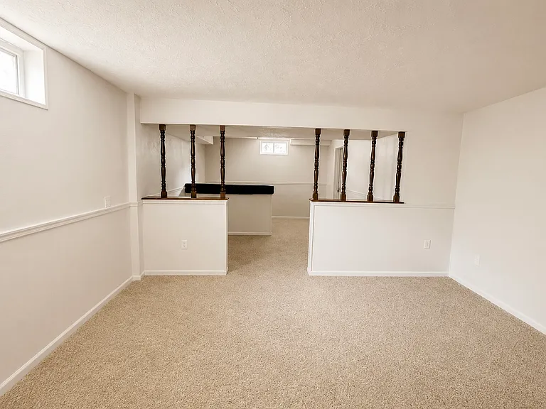 5168 S 147th Cir — Photo 18