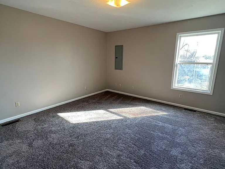 402 Panola Dr — Photo 8