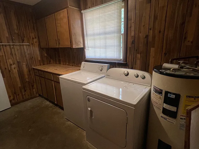 817 Robin Hood Trl — Photo 20