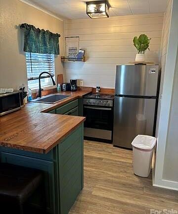 4th image of 1555 Soco Rd #2