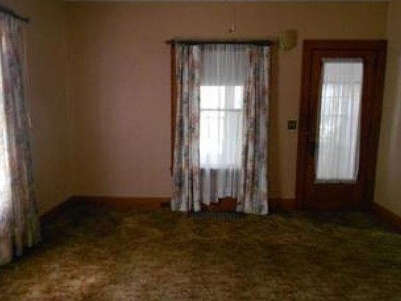5th image of 208 Smith St
