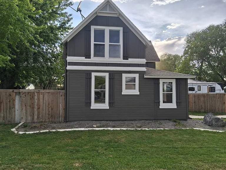 2507 S Canyon St — Photo 22