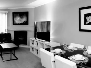 5525 Canoga Ave APT 216, Woodland Hills, CA 91367