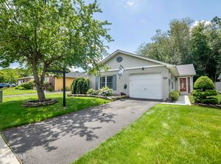 98 Everest Dr S, Brick, NJ 08724