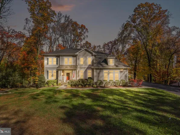 3407 Barkley Dr, Fairfax, VA 22031