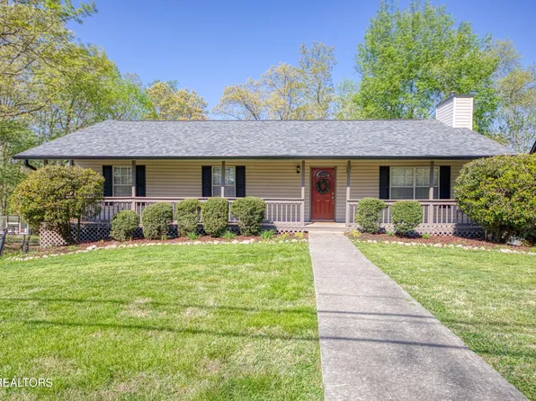 1532 N Courtney Oak Ln, Knoxville, TN 37938