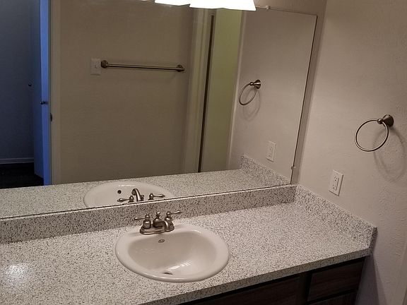 5th image of 3806 Levee Cir W APT 221