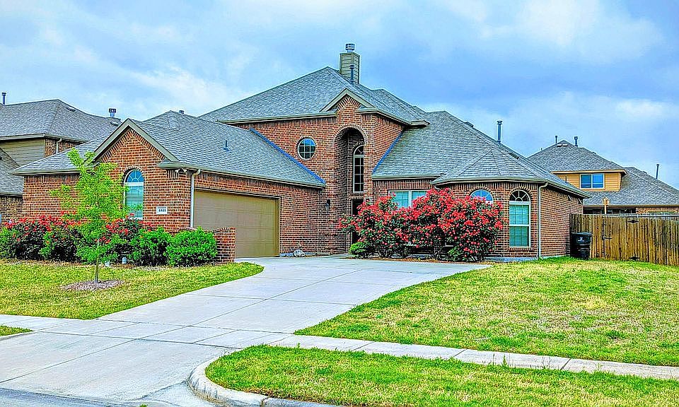 1st image of 4814 Lakeway Dr