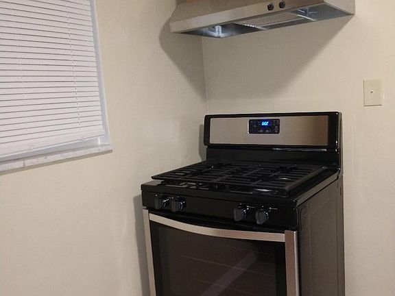 1411 Stove