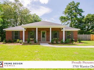 5705 Warrior Dr, Satsuma, AL 36572