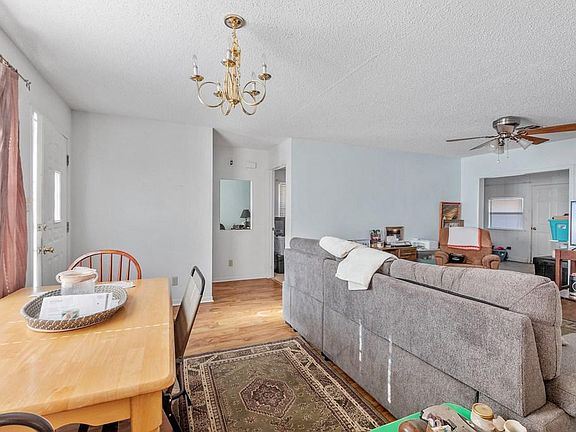 3rd image of 110 Green Meadows Blvd