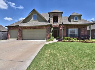 20569 E 32nd Pl S, Broken Arrow, OK 74014