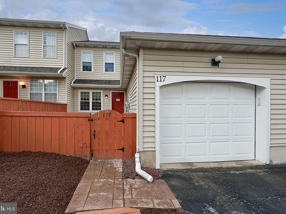 1st image of 117 Treetops Dr