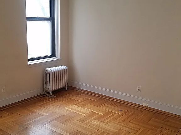 3rd image of 901 Washington Ave #3700