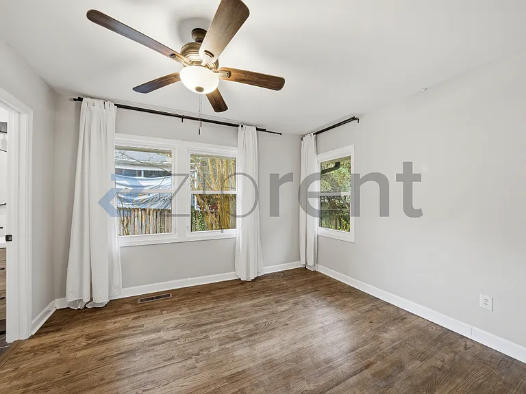 1788 Broadwell St SW — Photo 10