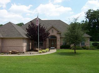5909 Dog Leg Ct, Granbury, TX 76049