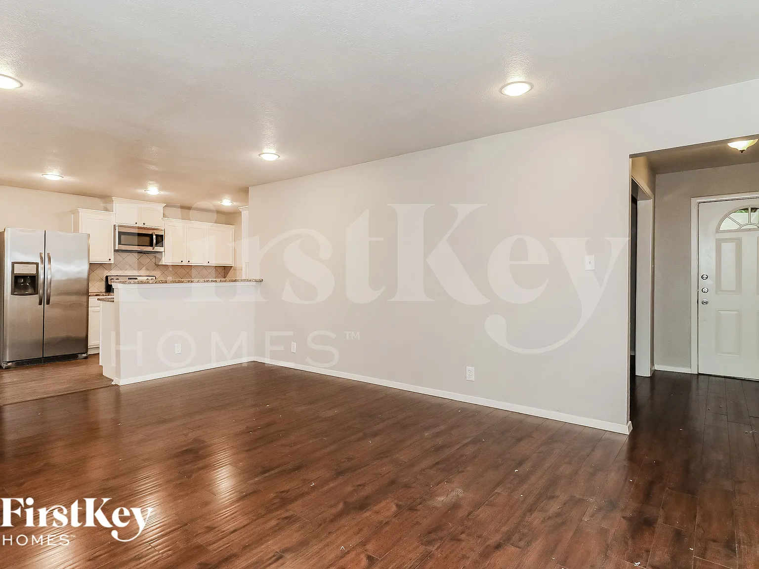 4 bed, 2.0 bath, 2872 sqft, $2,480 — Photo 3
