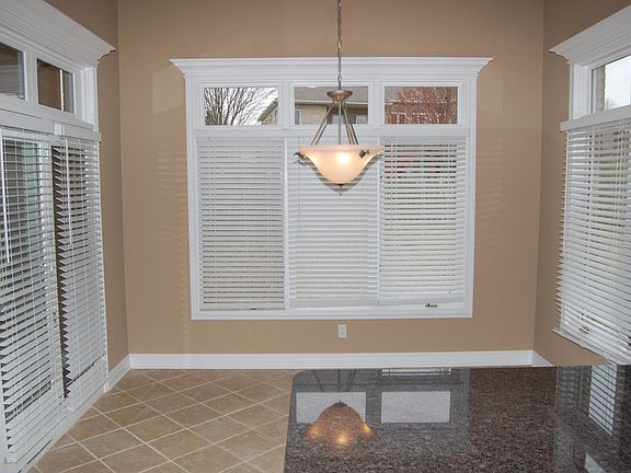 5th image of 3724 S Bryant Dr